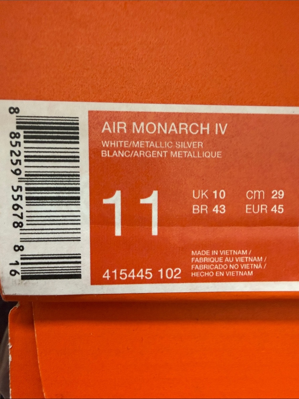 Label on shoe box